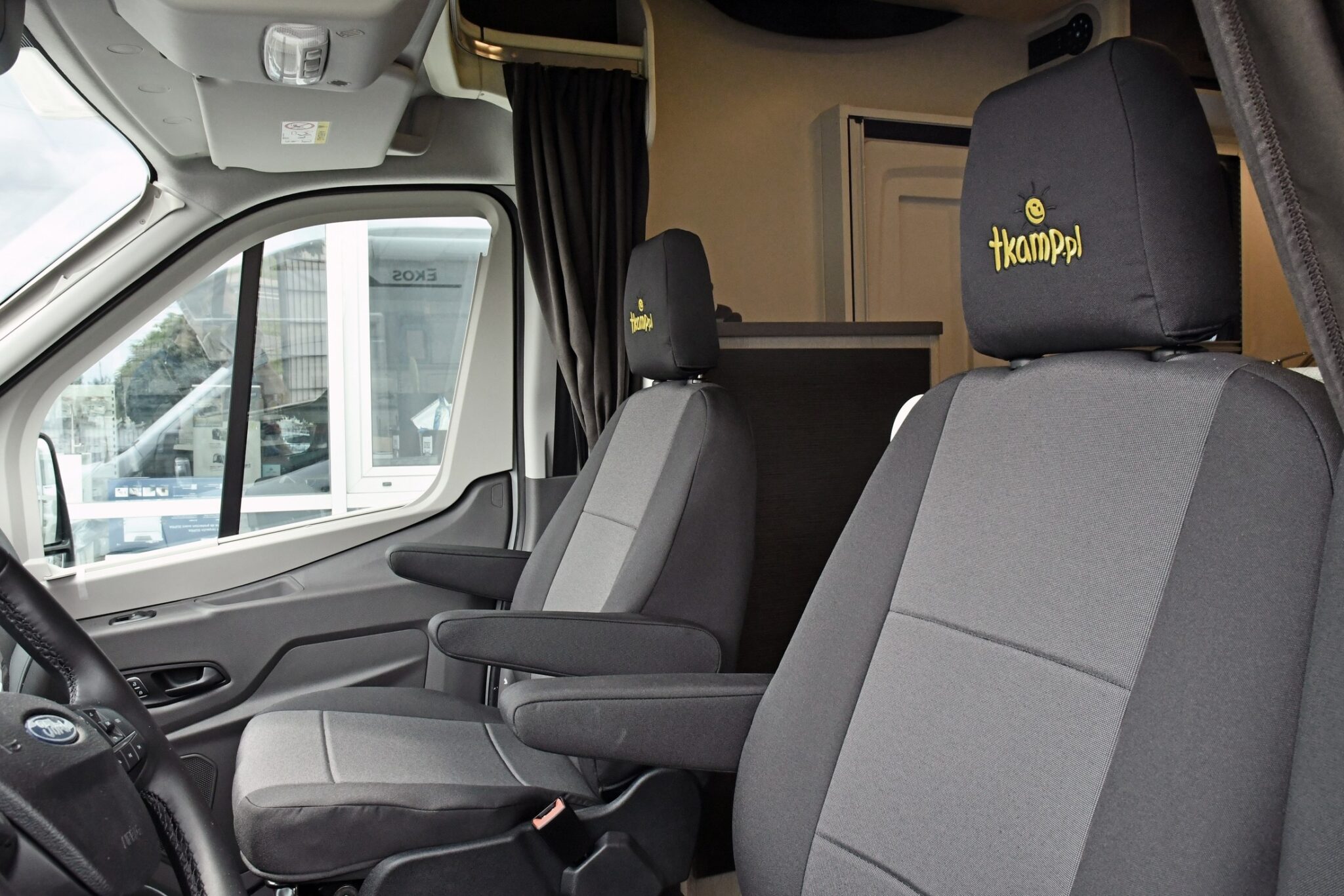 Pokrowce na fotele szoferki FORD TRANSIT > 2019